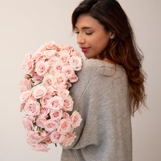 Light Pink Spray Roses Yellow roses - fresh-cut roses by Bloomingmore - ideal for weddings and floral events