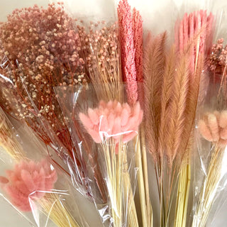 Monochromatic Box Light Pink Pink flowers - fresh-cut flowers by Bloomingmore - ideal for weddings and floral events