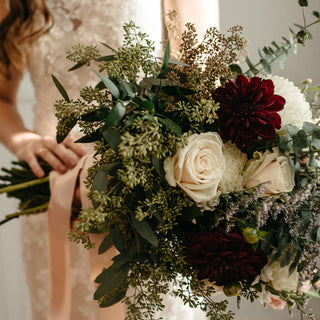 Naked Seeded Eucalyptus Green flowers - fresh-cut flowers by Bloomingmore - ideal for weddings and floral events