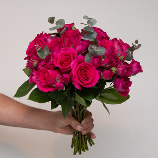 Opulent Blossom Bouquet - Hot pink Pink flowers - fresh-cut flowers by Bloomingmore - ideal for weddings and floral events