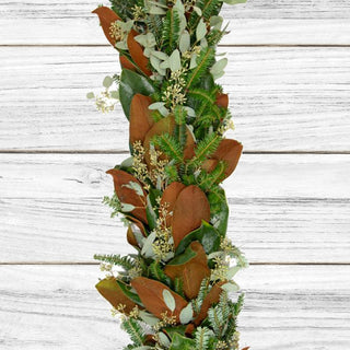 Classy Christmas Garland Green flowers - fresh-cut flowers by Bloomingmore - perfect for gifting or decoration