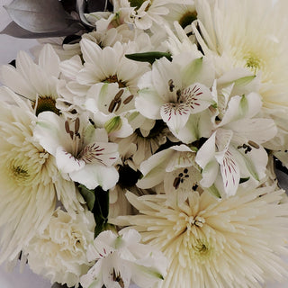 Delicate Dawn Flower Mixed Bouquet Delicate flowers - fresh-cut flowers by Bloomingmore - ideal for weddings and floral events