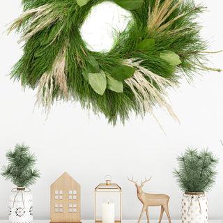 Sleigh Ride Wreath Green flowers - fresh-cut flowers by Bloomingmore - perfect for gifting or decoration