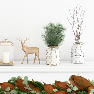 Tis The Season Garland Green flowers - fresh-cut flowers by Bloomingmore - perfect for gifting or decoration