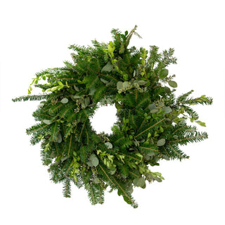 Very Merry Wreath Green flowers - fresh-cut flowers by Bloomingmore - perfect for gifting or decoration