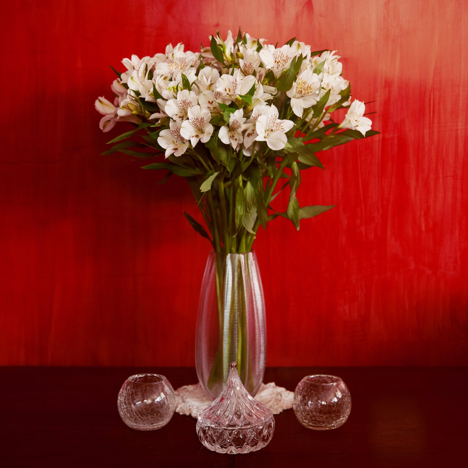 white alstroemeria lily White Alstroemeria 50